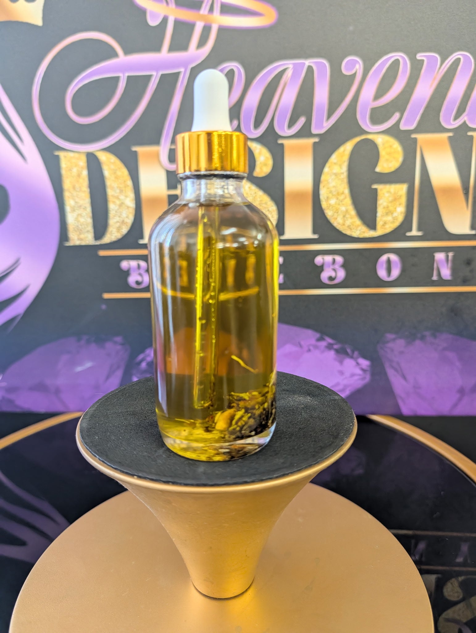 Heavenly Designs By Ebony Hair Growth Oil 4 Oz.